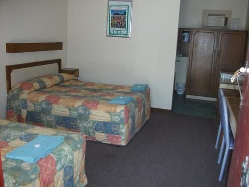 The Argent Motel Броукън Хил Екстериор снимка
