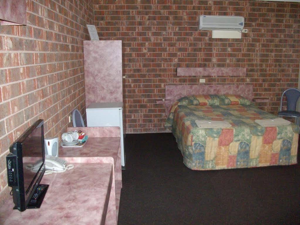 The Argent Motel Броукън Хил Екстериор снимка